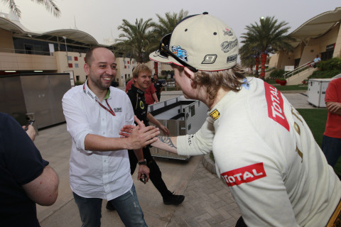 LAT20120422340153_PV