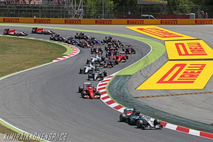 Formula One World Championship 2015, Round 5, Spannish Grand Prix, Barcelona, Spain, Sunday 10 May 2015 - Nico Rosberg (GER) Mercedes AMG F1 W06 leads at the start of the race.