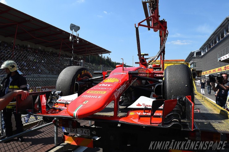 kimi-raikkonen-belgp-220815-krs13